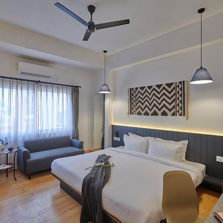 Poshtel Vns Apartment พาราณสี ภายนอก รูปภาพ
