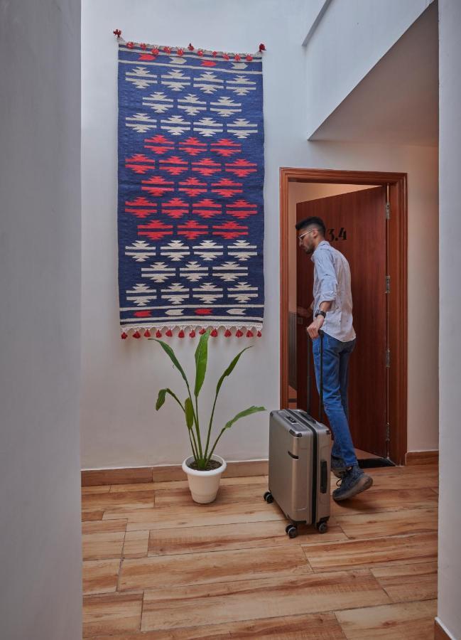 Poshtel Vns Apartment พาราณสี ภายนอก รูปภาพ