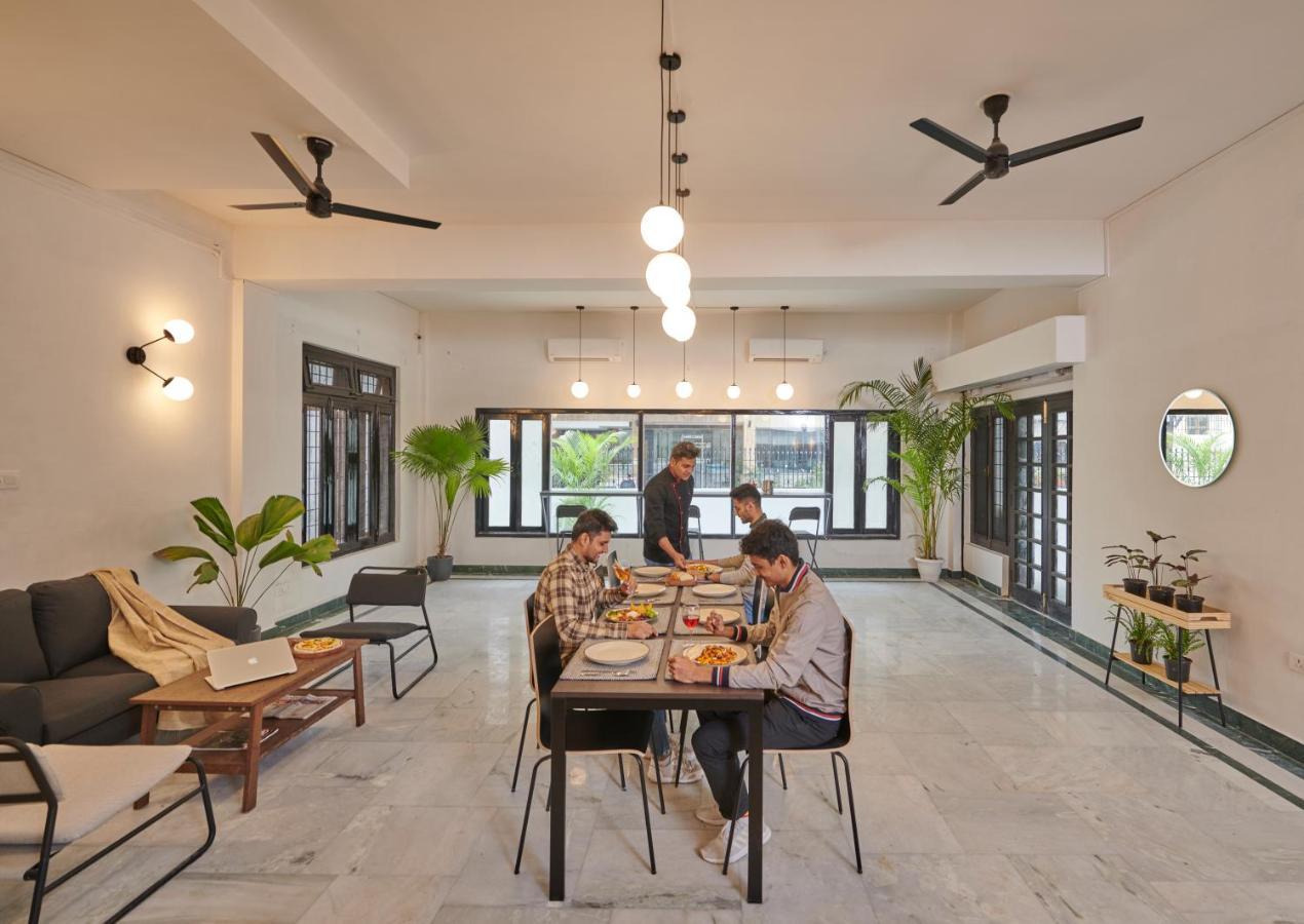 Poshtel Vns Apartment พาราณสี ภายนอก รูปภาพ