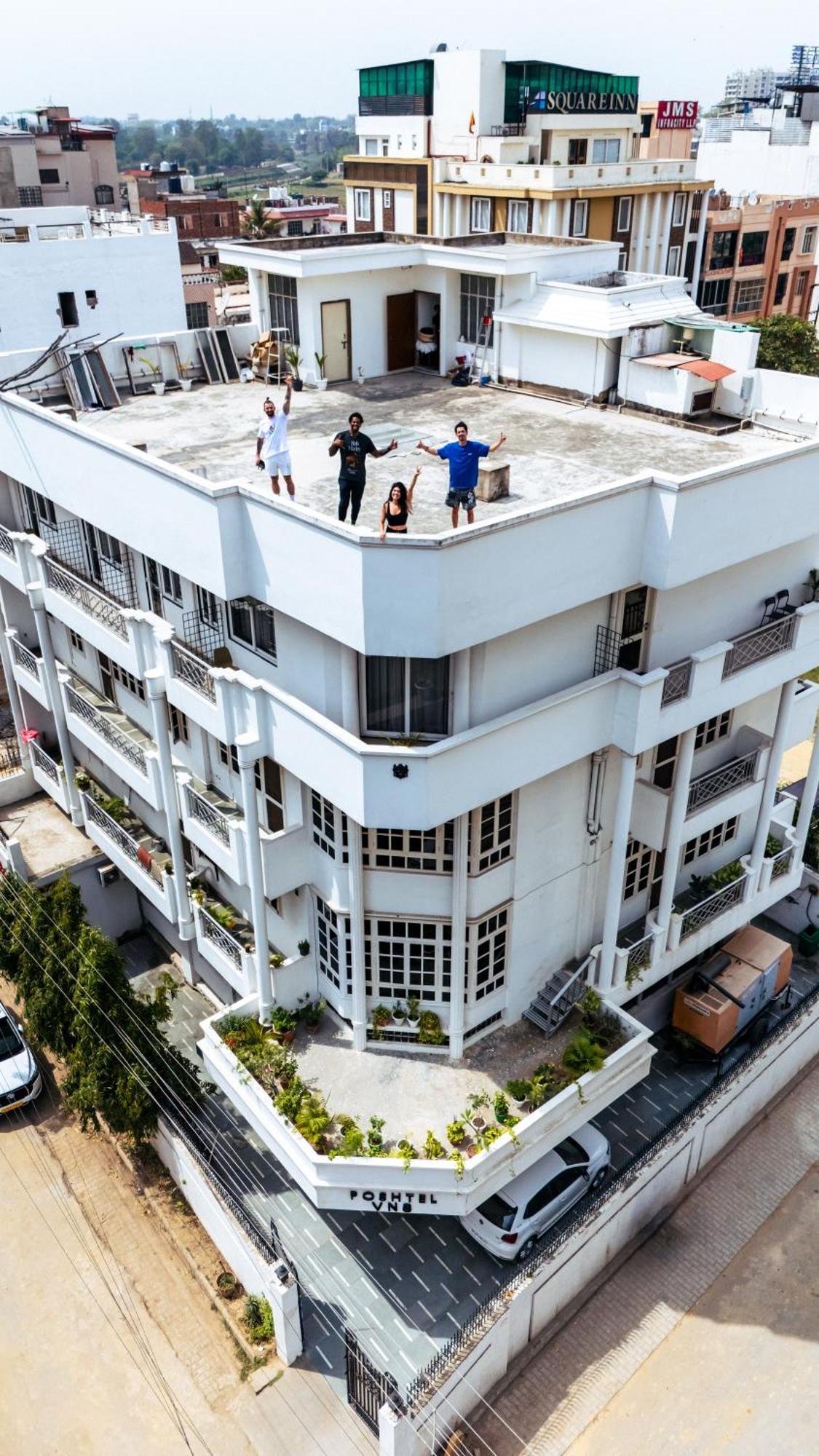 Poshtel Vns Apartment พาราณสี ภายนอก รูปภาพ